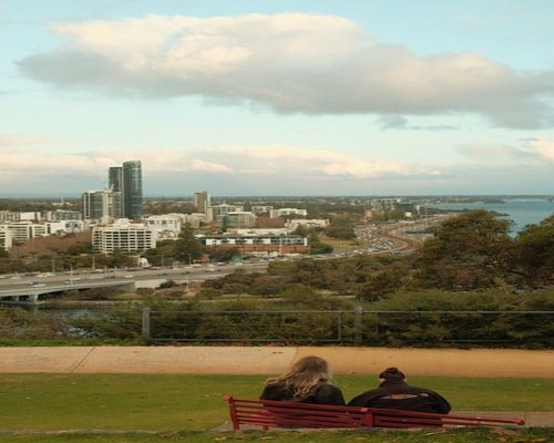 Perth Swan River relaxing leisure environment